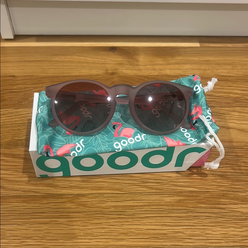 Goodr Round Sunglasses with Case